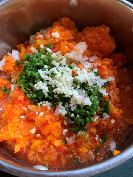 salsa tomato pepper